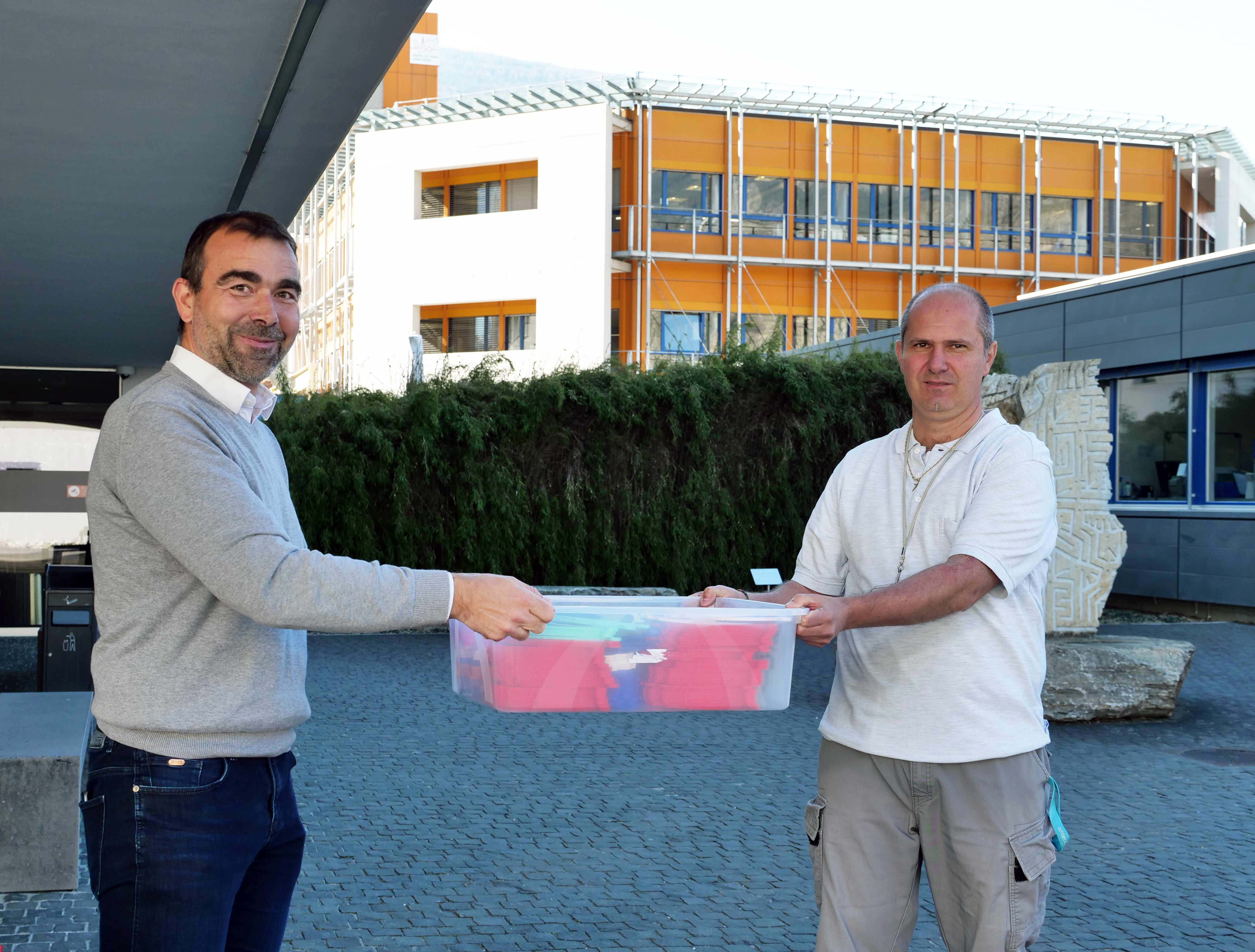 Déjà des centaines de visières anti-Covid19 livrées à Sion 